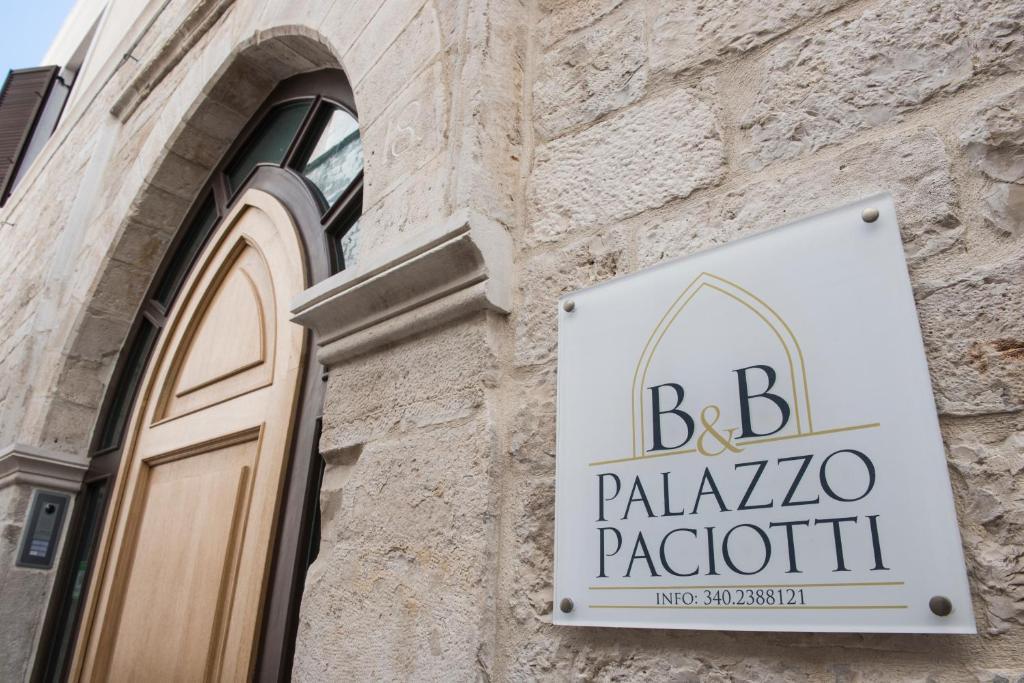 Palazzo Paciotti 2*